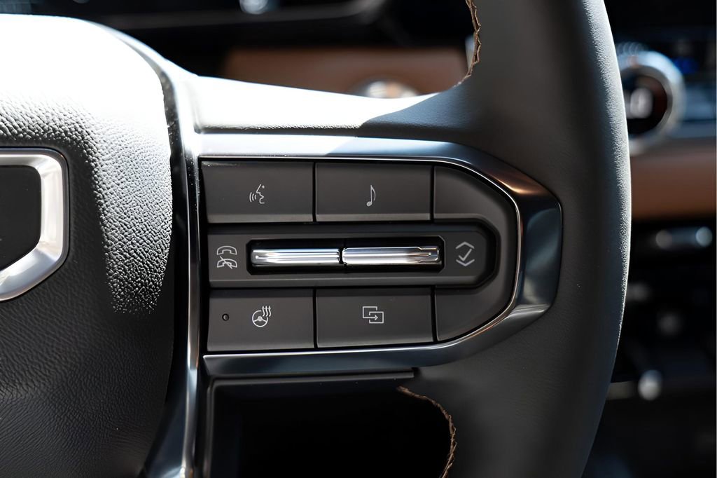 New 2026 GMC Canyon AT4 w/ Technology Plus Package image 13