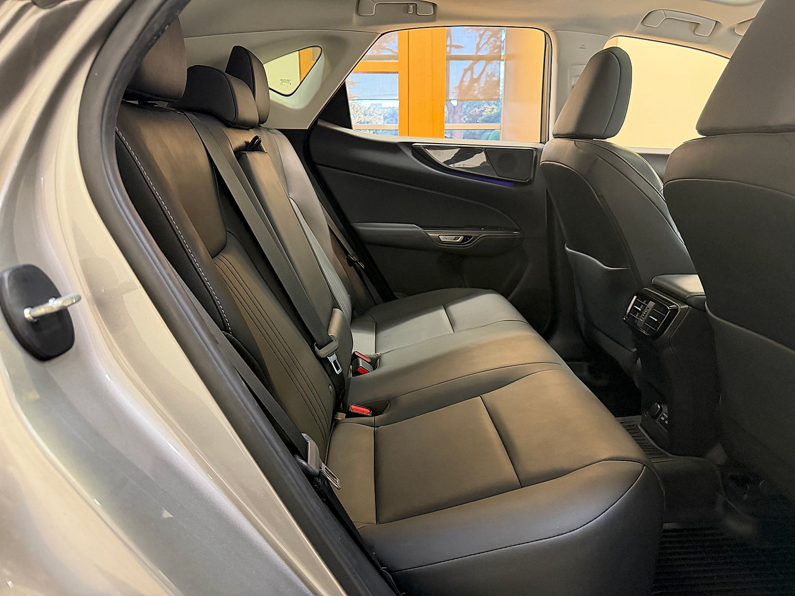 Used 2024 Lexus NX 350 AWD image 14