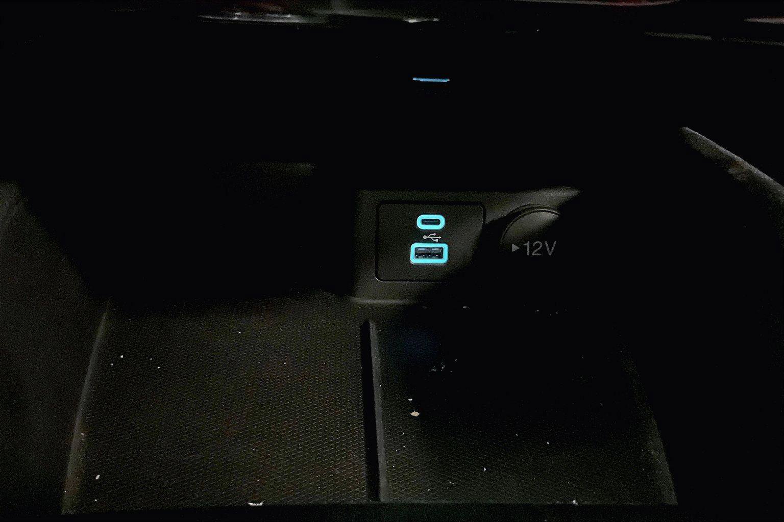 Certified 2022 Ford Escape SEL image 31