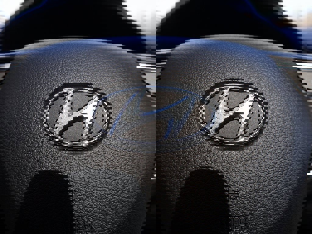 Used 2023 Hyundai Santa Fe SEL w/ Premium Package image 29