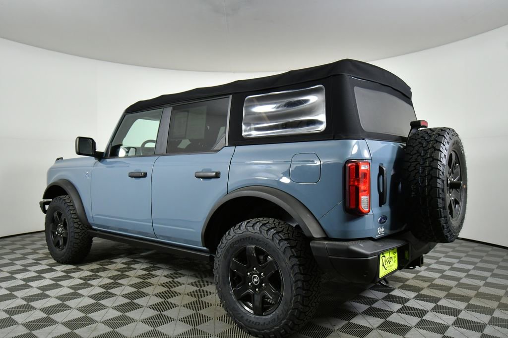 Used 2022 Ford Bronco Black Diamond image 14