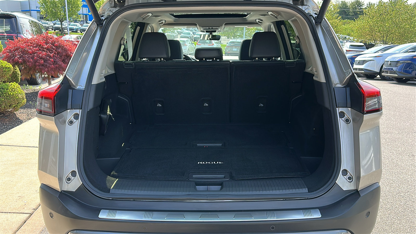 Certified 2023 Nissan Rogue SL w/ SL Premium Package AWD/4WD image 6
