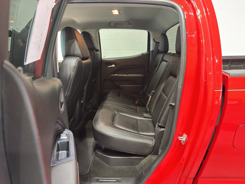 Used 2015 GMC Canyon SLT w/ Driver Alert Package image 11