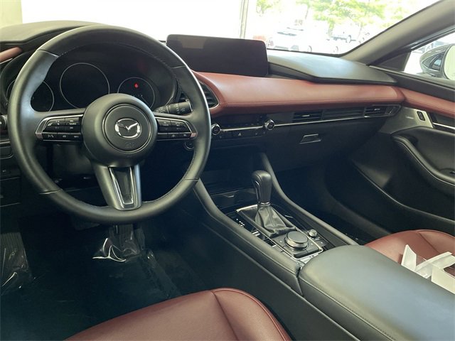Used 2025 MAZDA MAZDA3 Hatchback w/ Appearance Package image 17