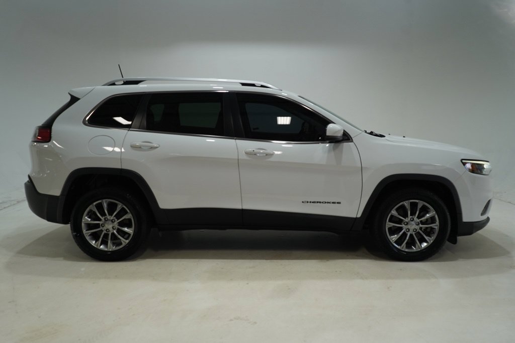 Used 2020 Jeep Cherokee Latitude Lux w/ Comfort/Convenience Group FWD image 9