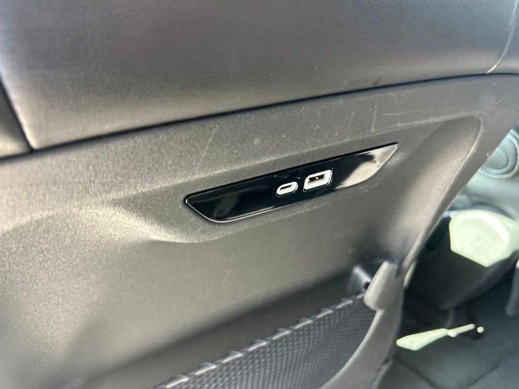 Used 2024 Chrysler Pacifica Touring-L FWD image 24