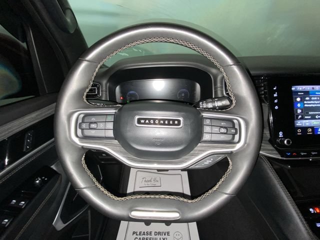 Used 2022 Jeep Wagoneer Series III AWD/4WD image 14