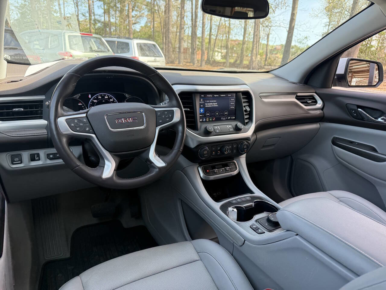 Used 2022 GMC Acadia SLT w/ Technology Package image 23