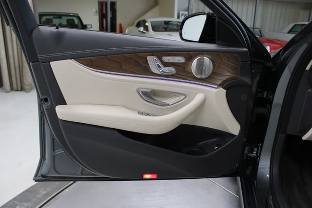 Used 2023 Mercedes-Benz E 450 4MATIC Sedan w/ Premium Package image 35