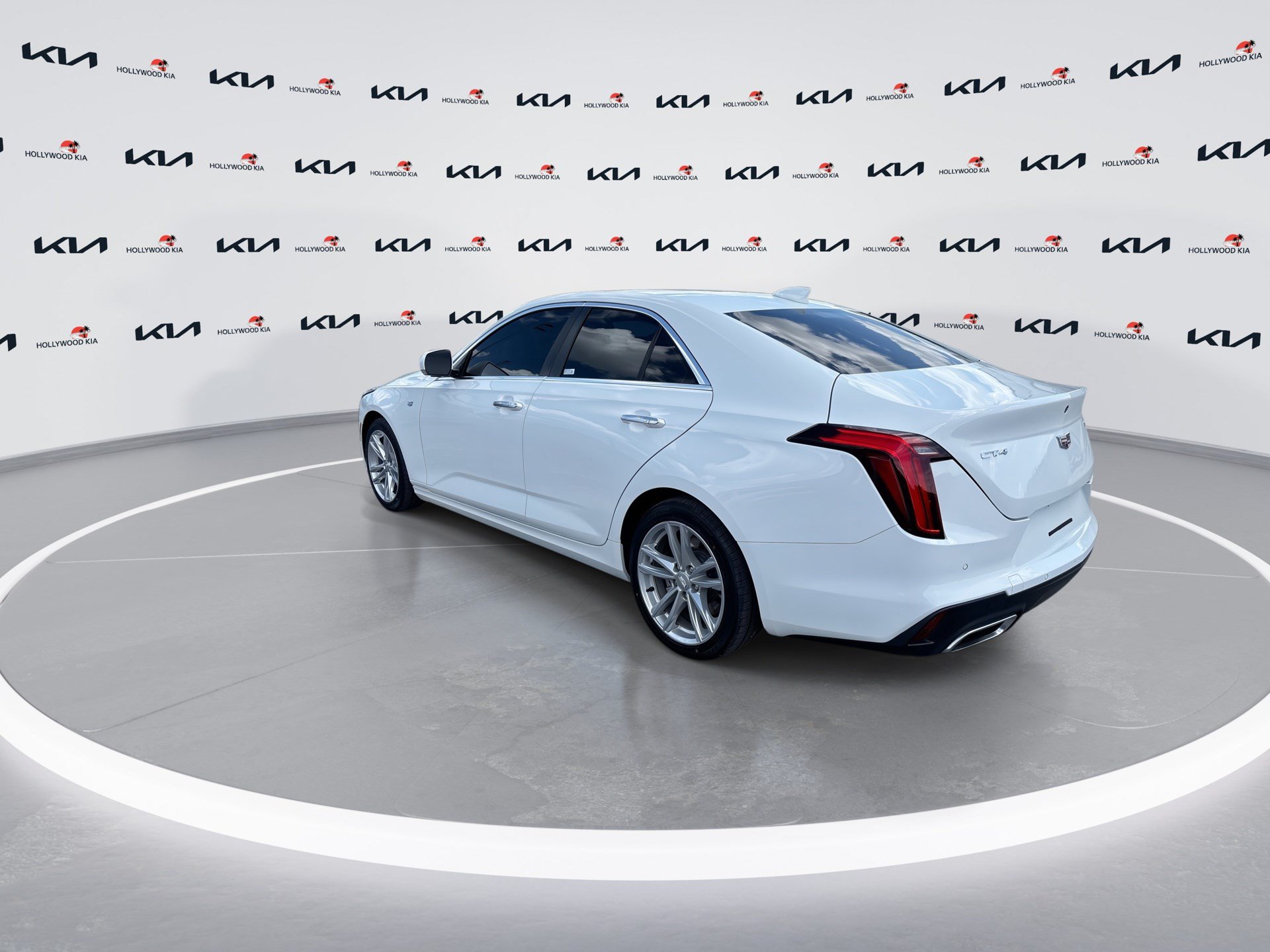 Used 2024 Cadillac CT4 Luxury RWD image 6