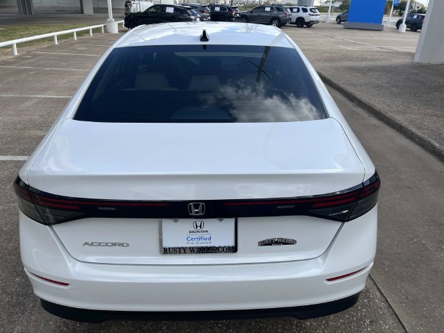 Certified 2025 Honda Accord SE image 6