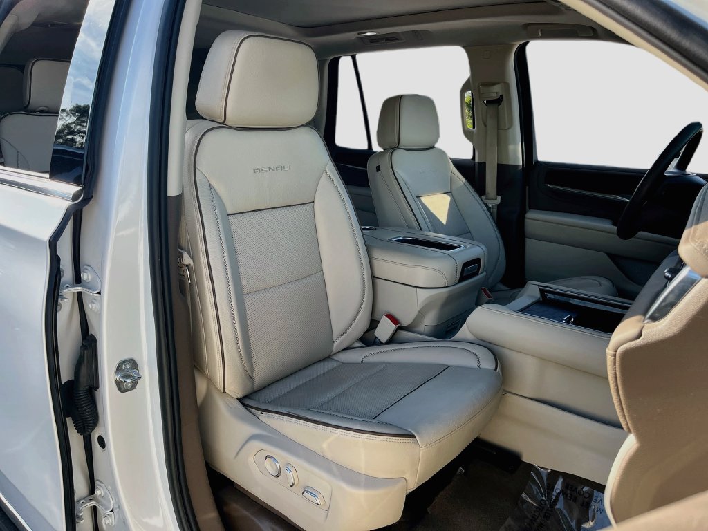 Used 2024 GMC Yukon Denali w/ Max Trailering Package AWD/4WD image 30