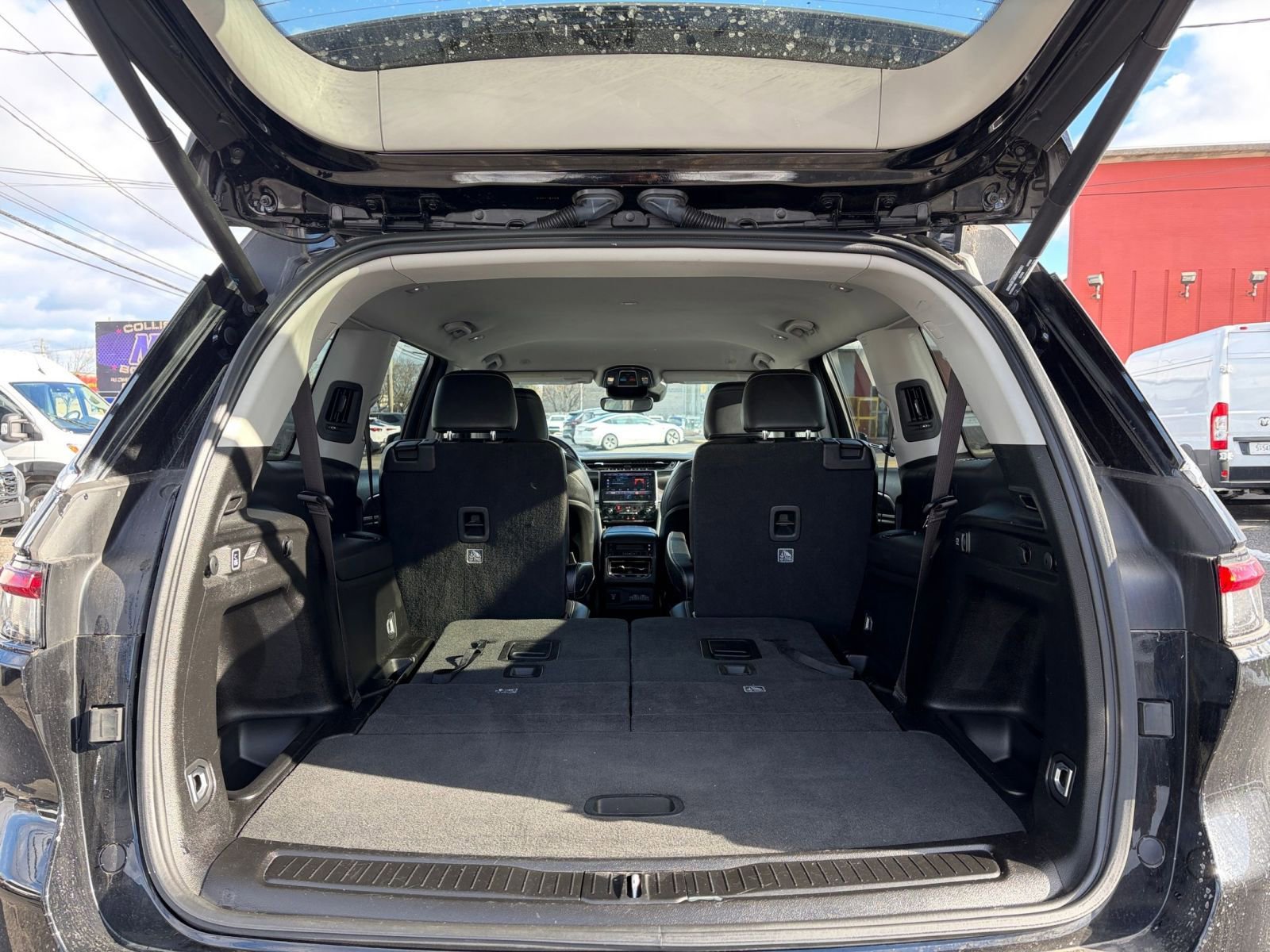 Used 2023 Jeep Grand Cherokee L Limited image 32