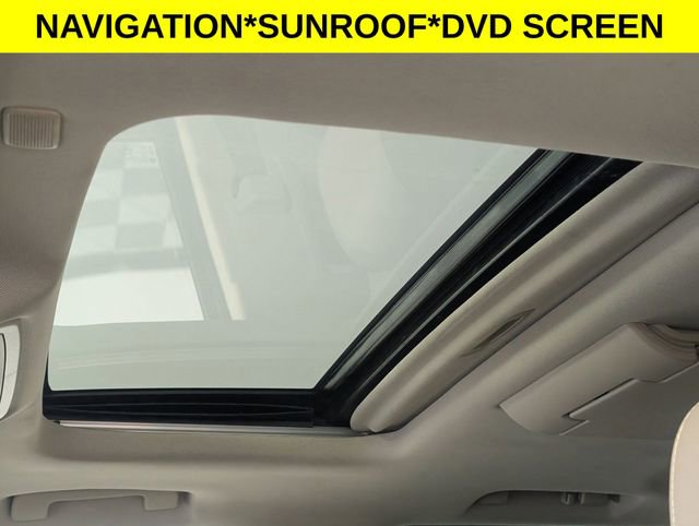Used 2019 Chevrolet Suburban LT image 13
