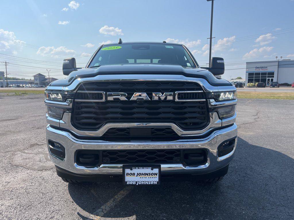 New 2025 RAM 2500 Big Horn AWD/4WD image 2