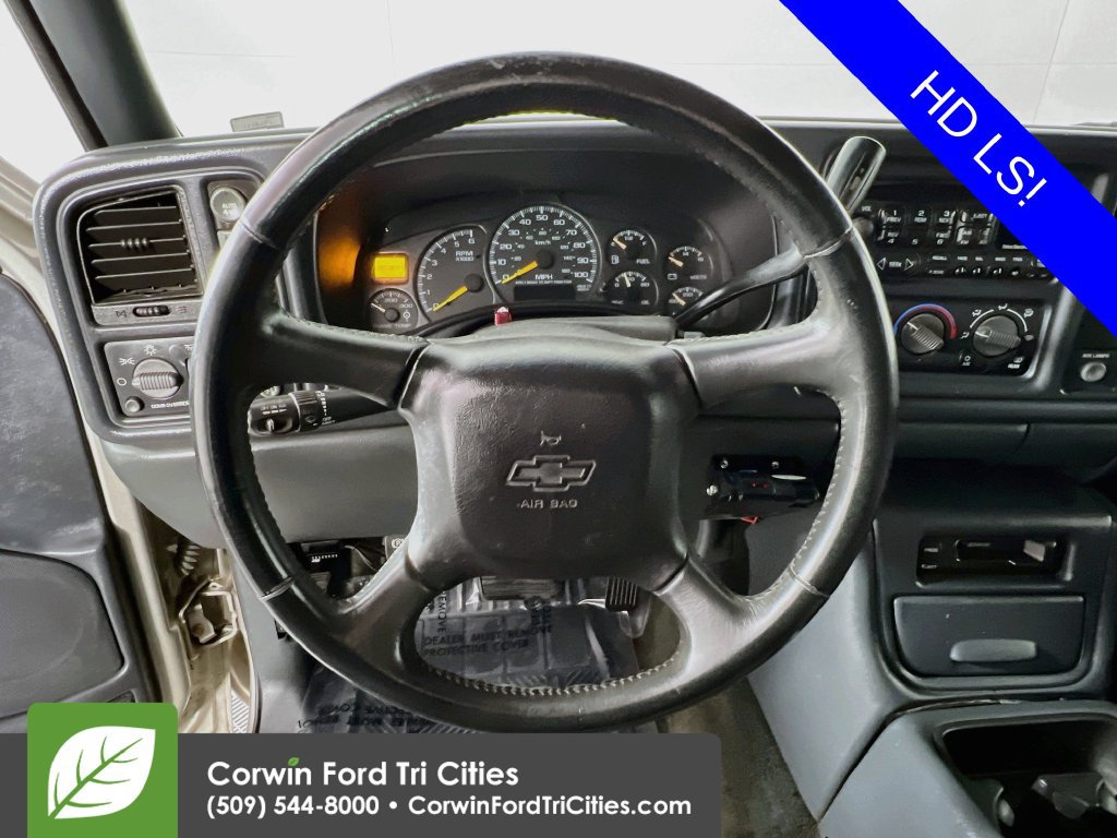 Used 2000 Chevrolet Silverado 2500 LS w/ Snow Plow Prep Pkg AWD/4WD image 7