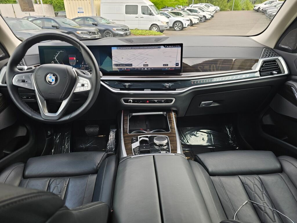 Used 2025 BMW X7 xDrive40i AWD/4WD image 19