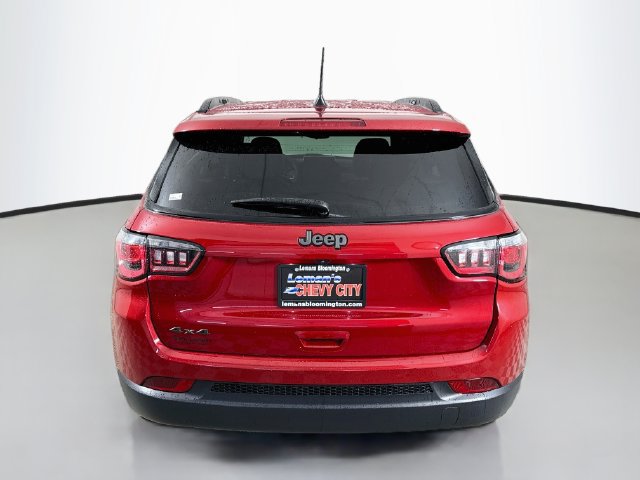 Used 2026 Jeep Compass Latitude AWD/4WD image 6