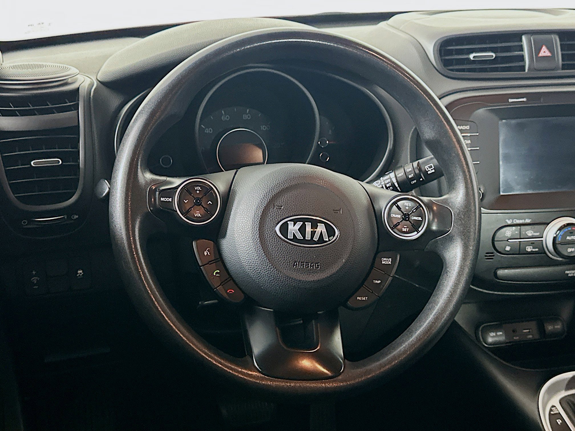 Used 2018 Kia Soul + FWD image 18