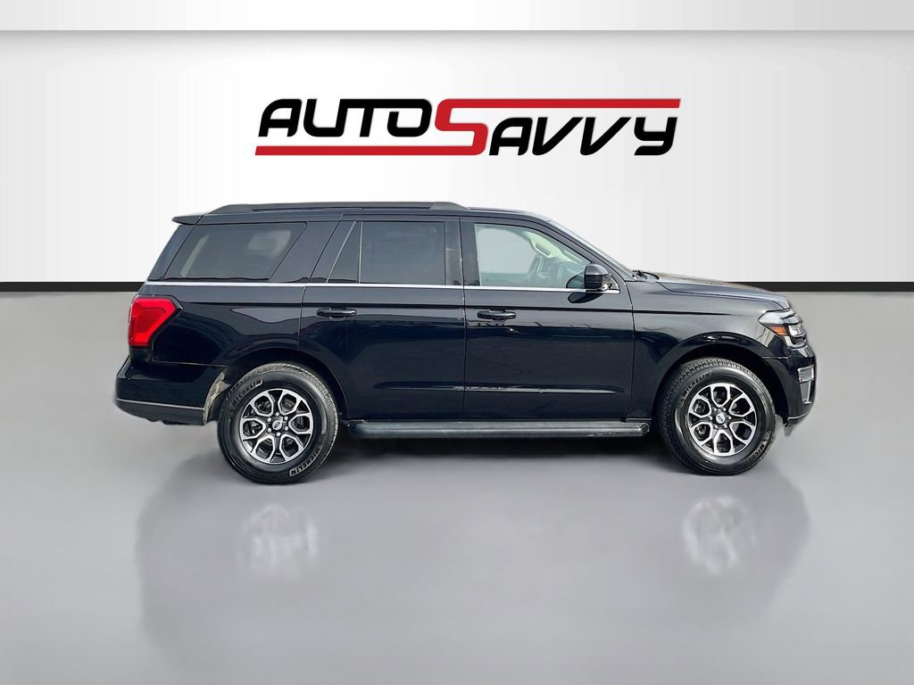 Used 2024 Ford Expedition XLT image 8