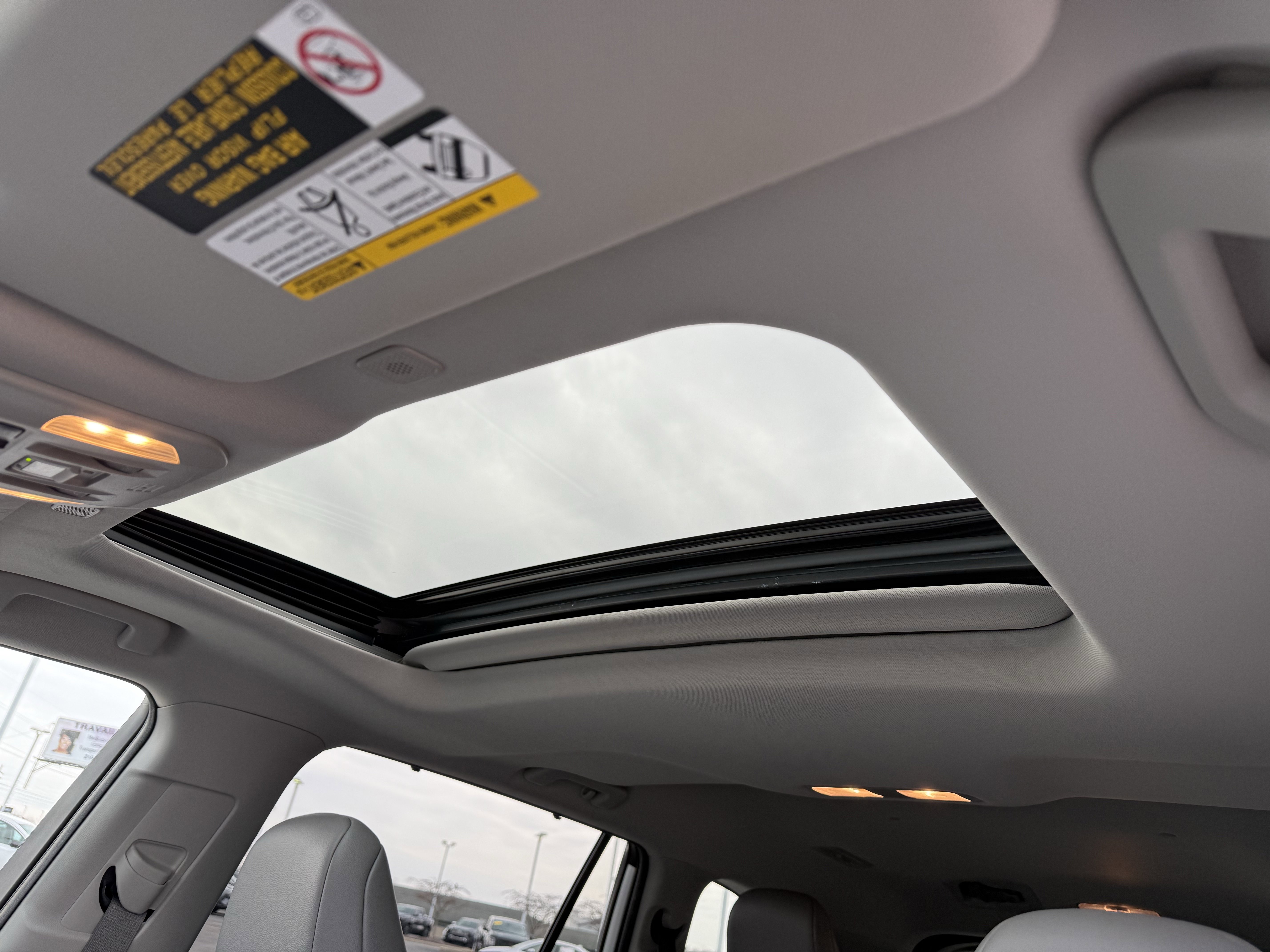 Used 2023 Toyota Highlander XLE image 13