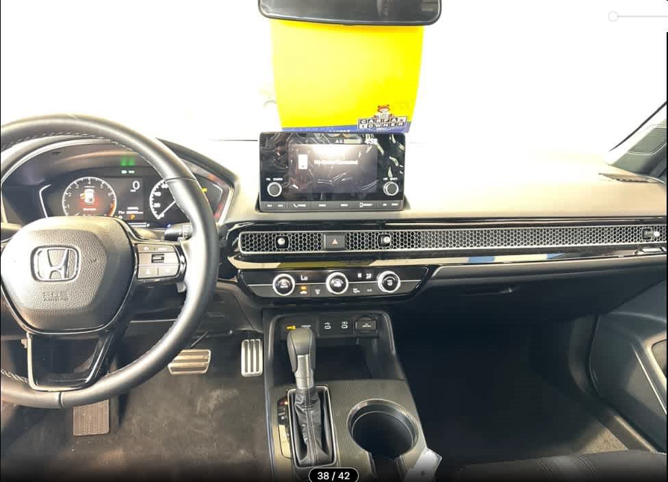 Used 2025 Honda Civic Sport image 5