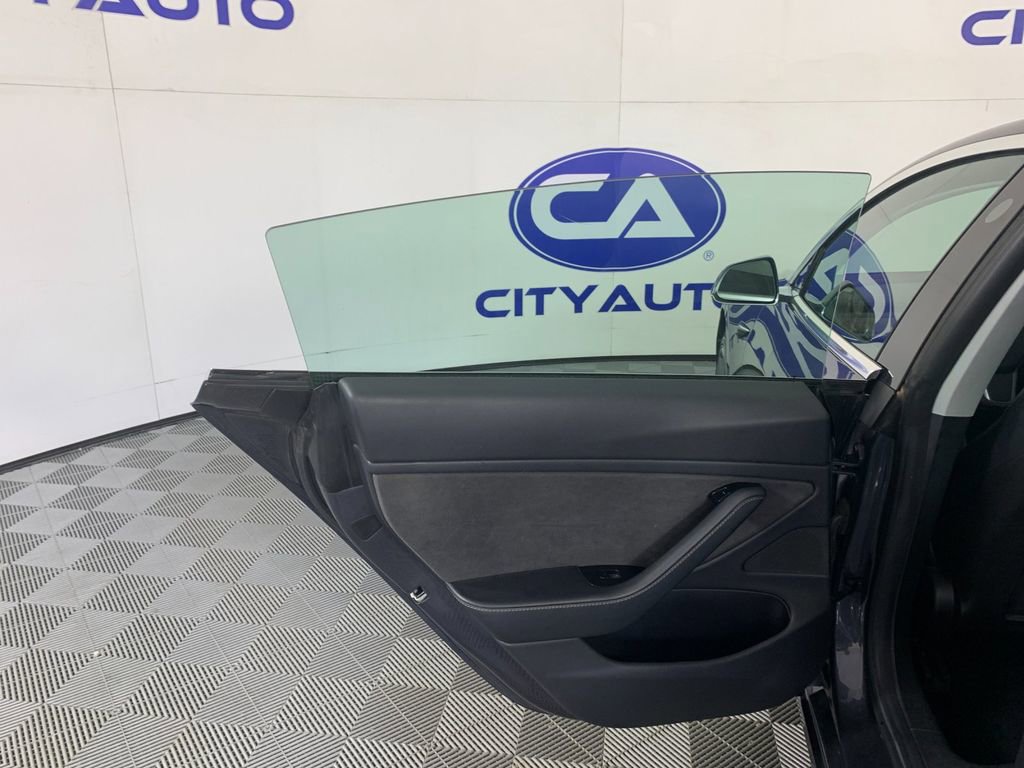 Used 2019 Tesla Model 3 Mid Range image 27