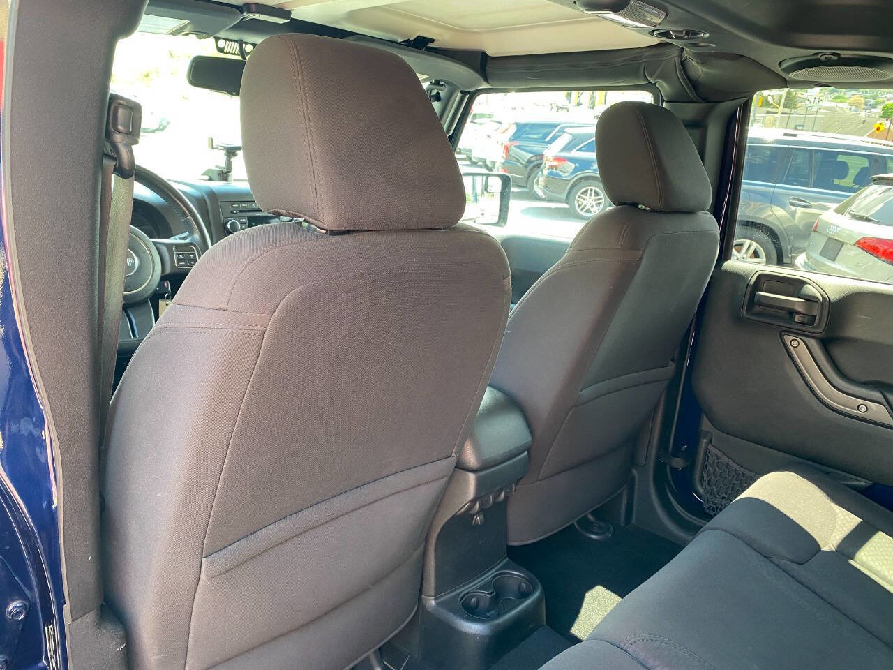 Used 2013 Jeep Wrangler Unlimited Sport image 19