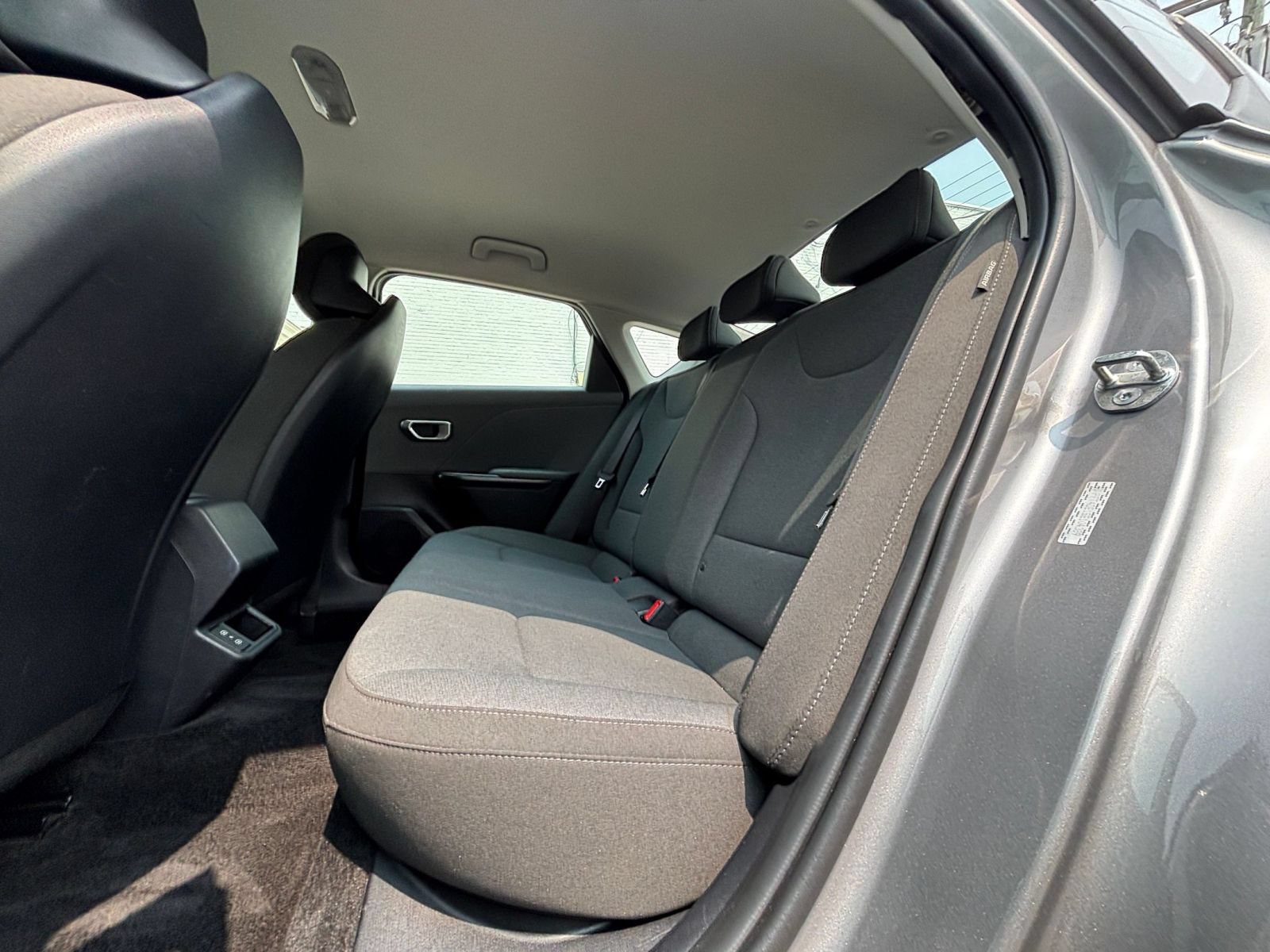 Used 2025 Kia K4 FWD image 25
