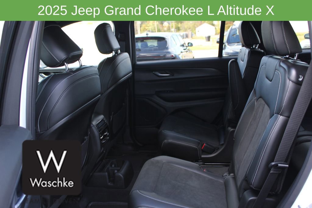 New 2025 Jeep Grand Cherokee L Altitude image 14