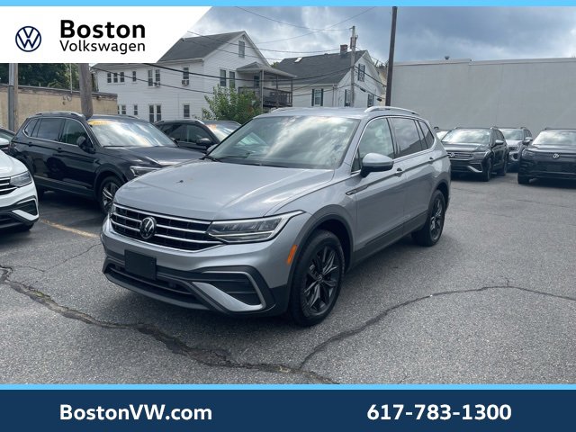 Certified 2024 Volkswagen Tiguan SE