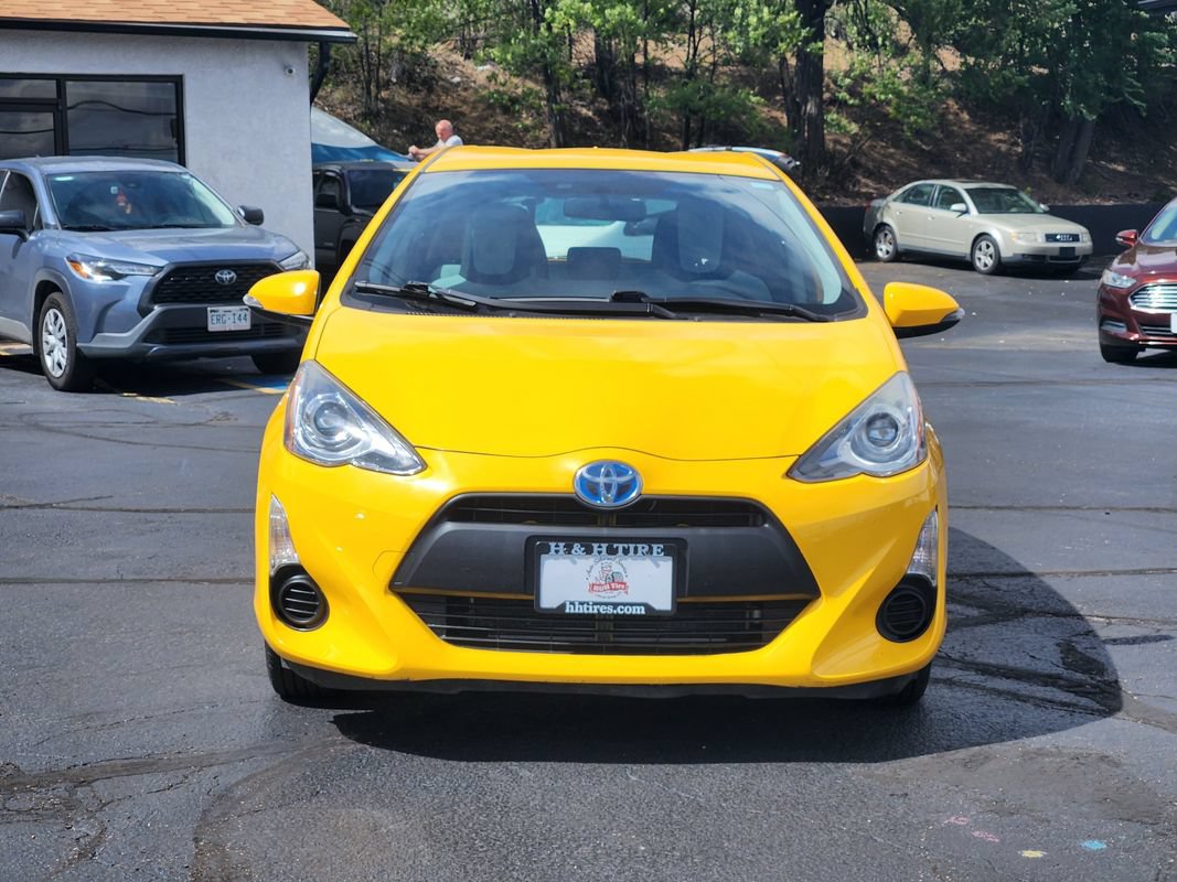 Used 2015 Toyota Prius C One FWD image 6