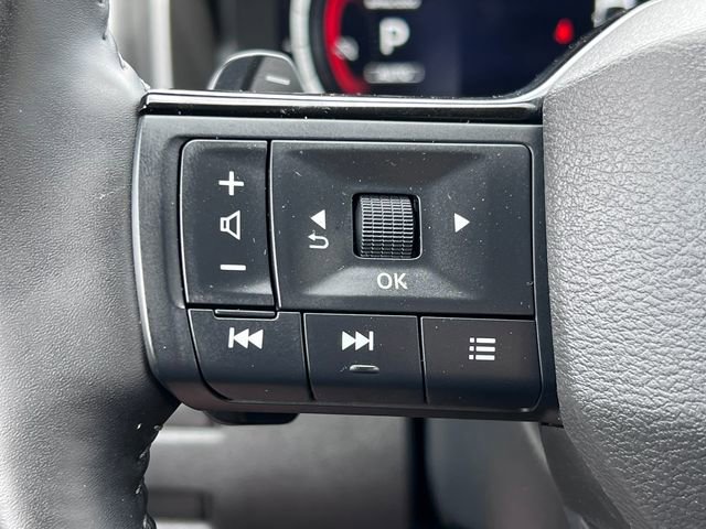 Used 2025 Nissan Rogue SL w/ Tech Package AWD/4WD image 20