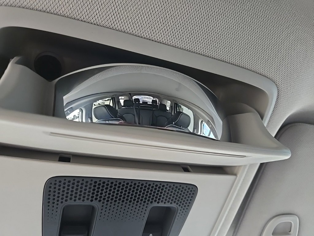 Used 2023 Honda Pilot Elite image 68