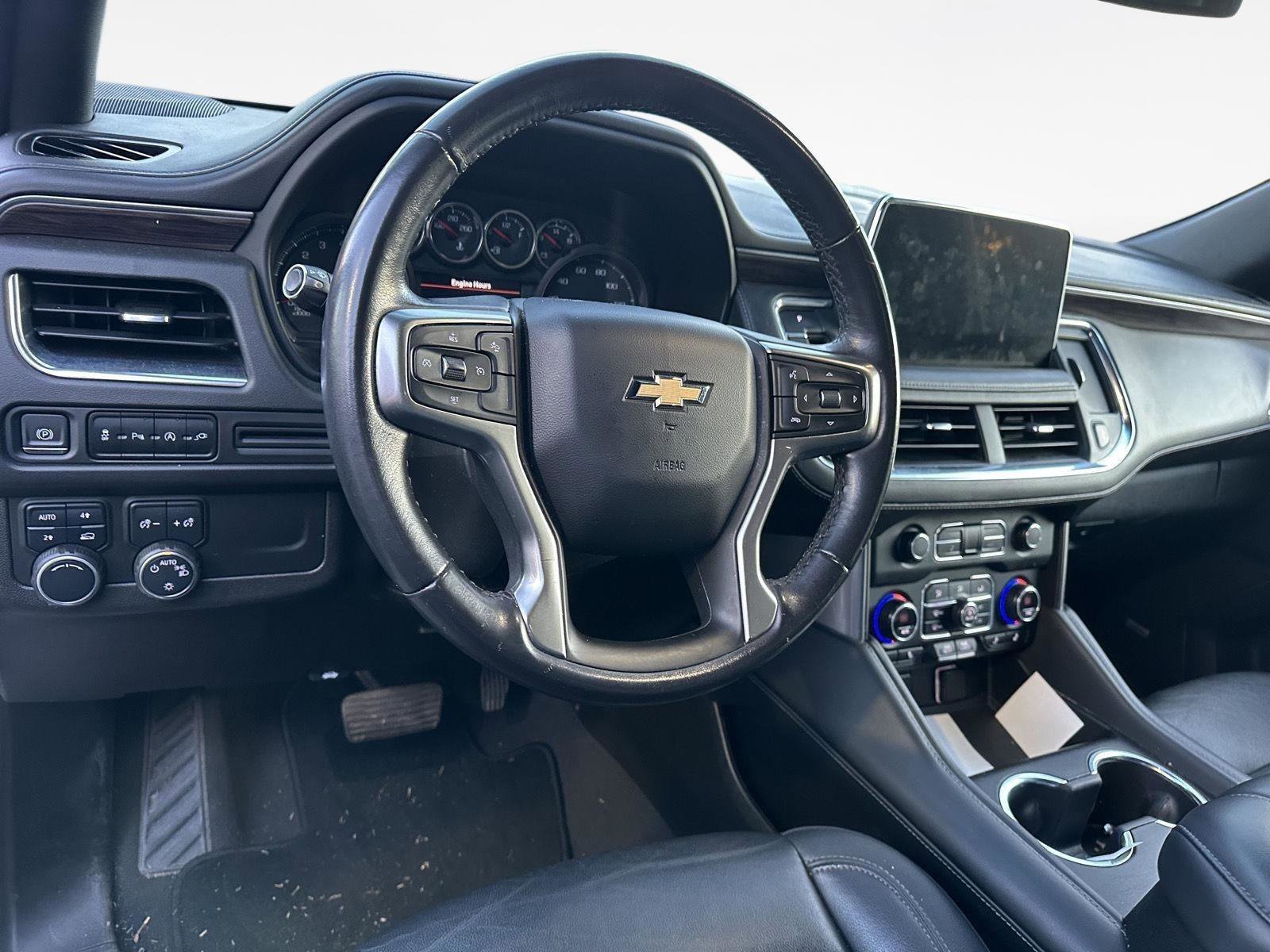 Used 2021 Chevrolet Suburban LT image 9