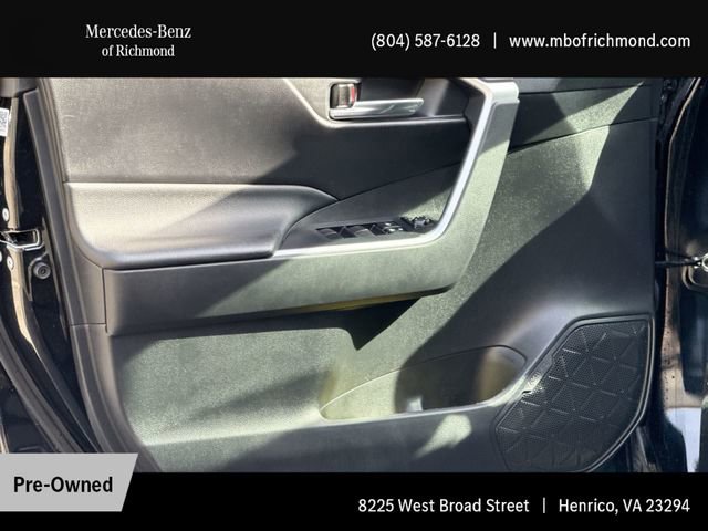 Used 2020 Toyota RAV4 XLE image 11