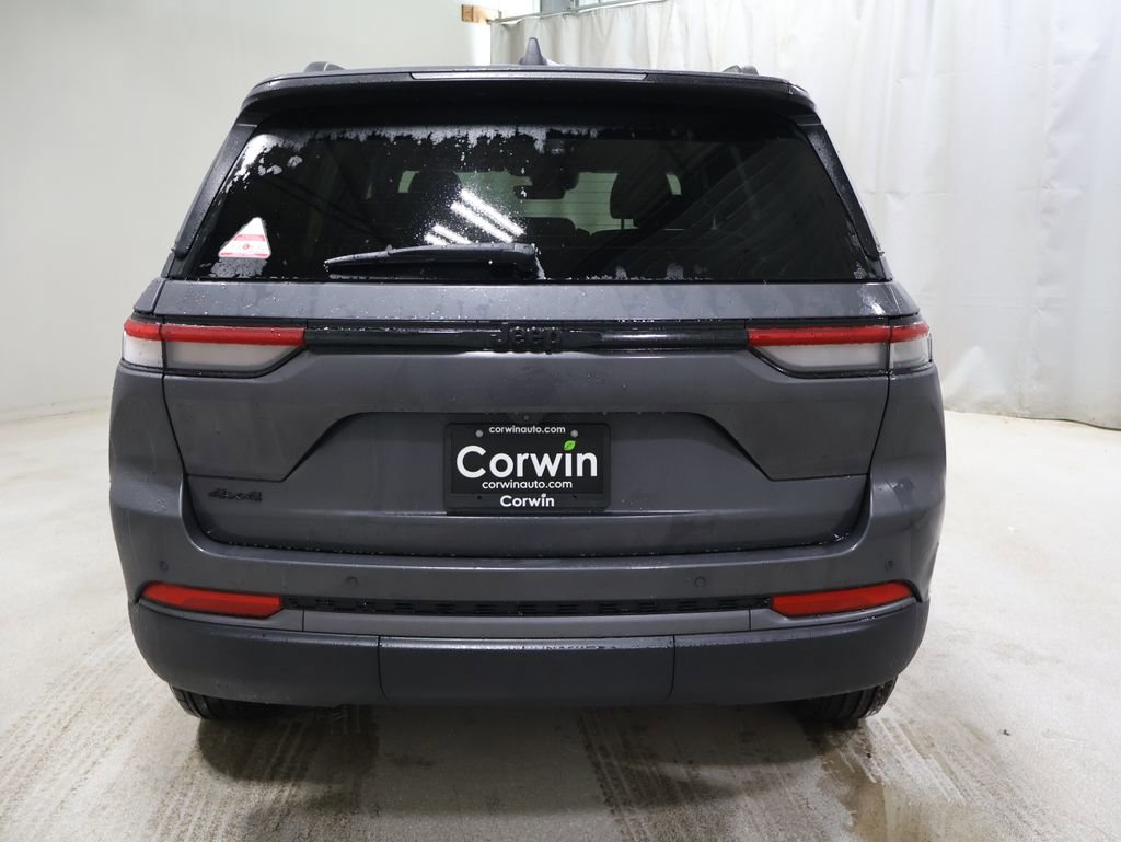 New 2026 Jeep Grand Cherokee Laredo image 7