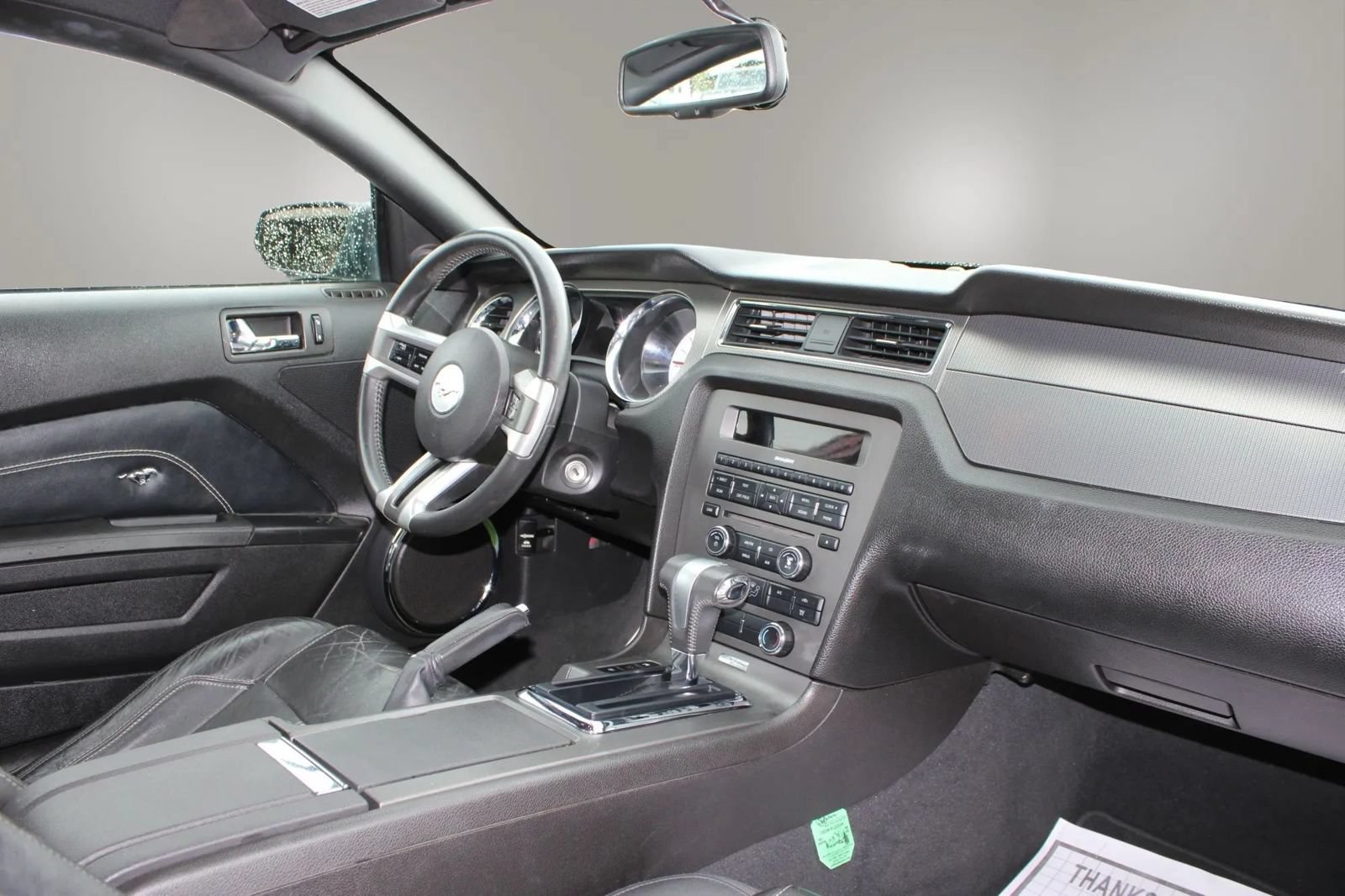 Used 2010 Ford Mustang GT Premium RWD image 11