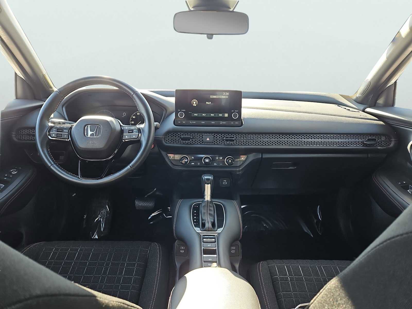 Used 2024 Honda HR-V Sport image 3