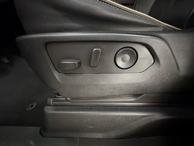 Certified 2023 GMC Yukon XL SLT image 12