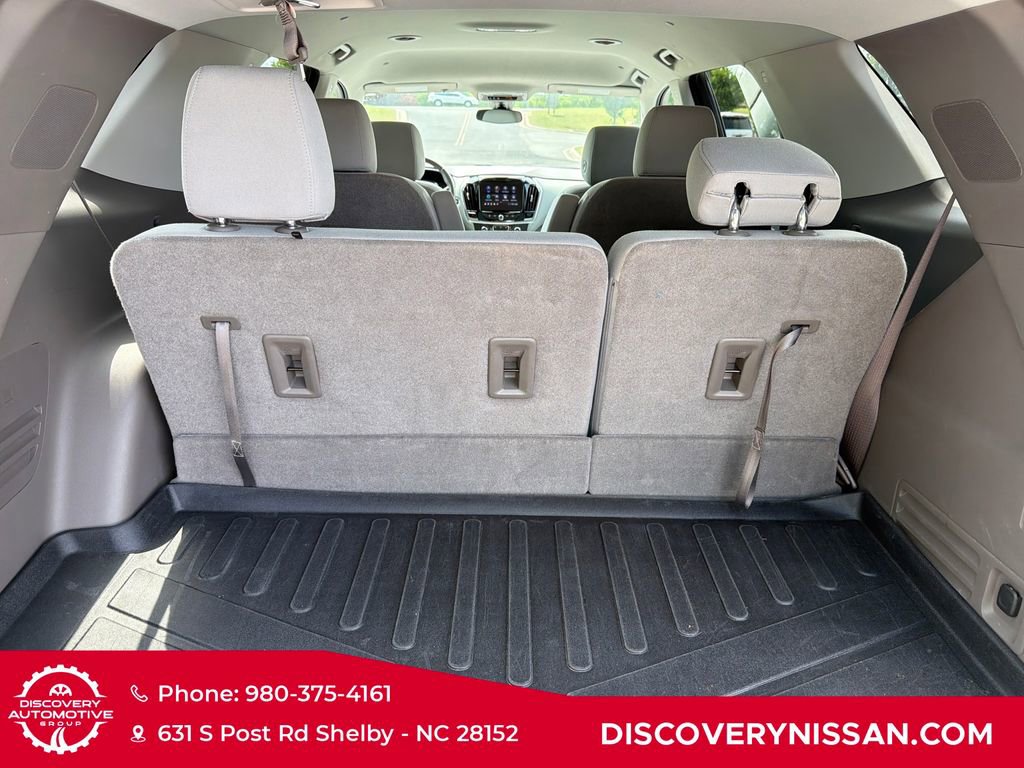 Used 2021 Chevrolet Traverse LT FWD image 35