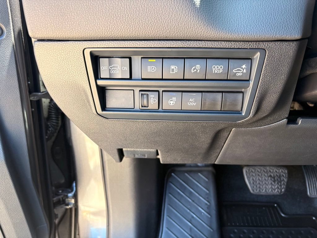 Used 2025 Toyota Sequoia Limited AWD/4WD image 25