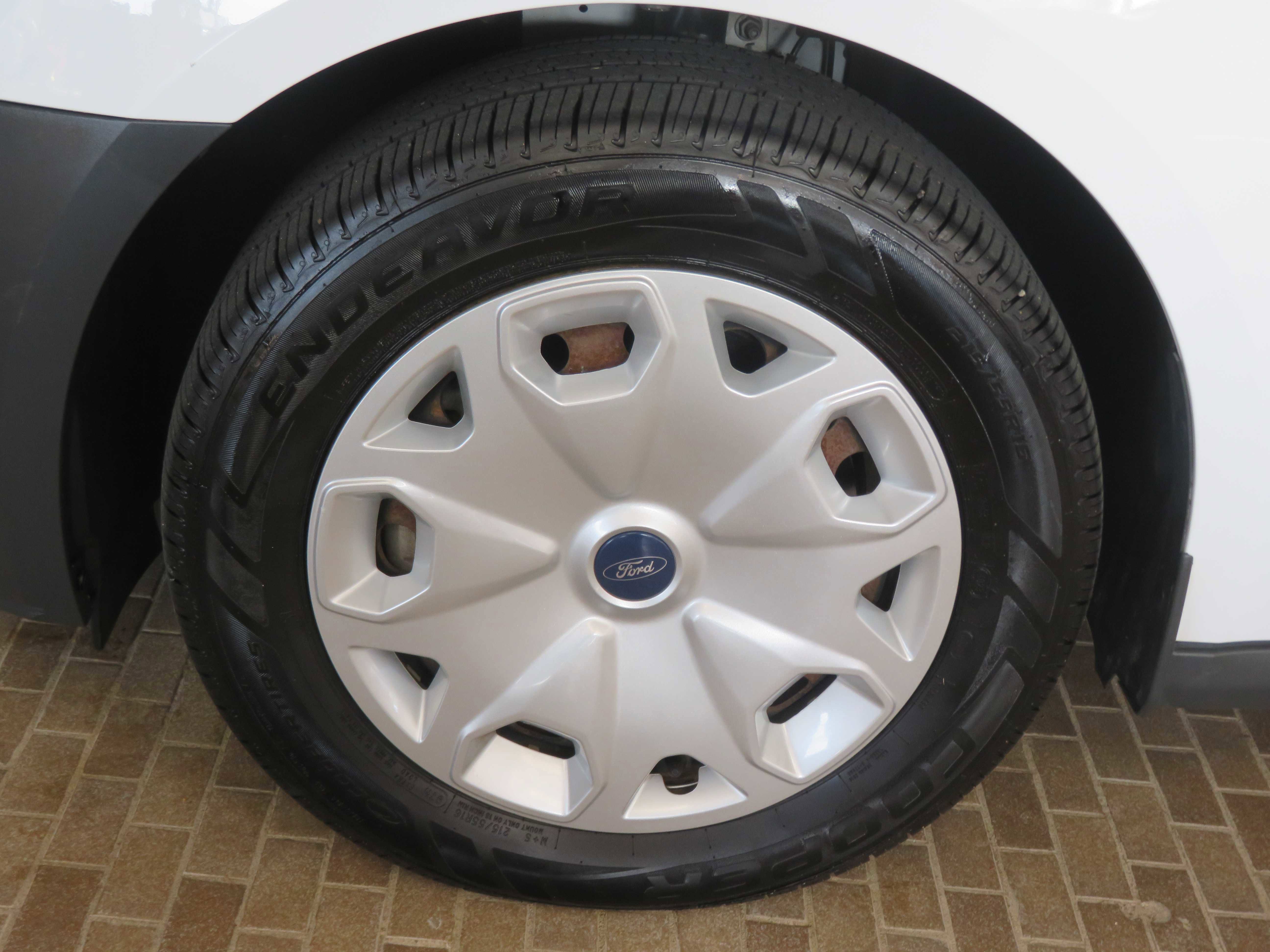 Used 2016 Ford Transit Connect XL image 7