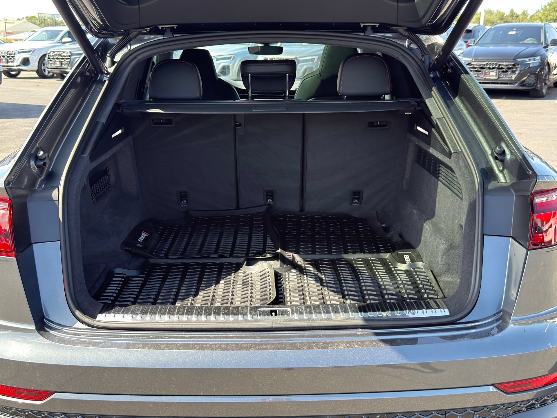 Used 2025 Audi RS Q8 performance AWD/4WD image 8