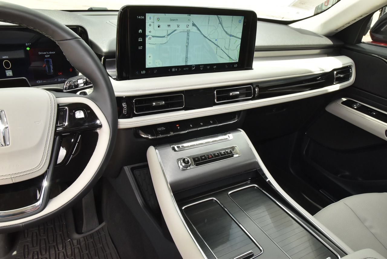 New 2026 Lincoln Aviator AWD image 27