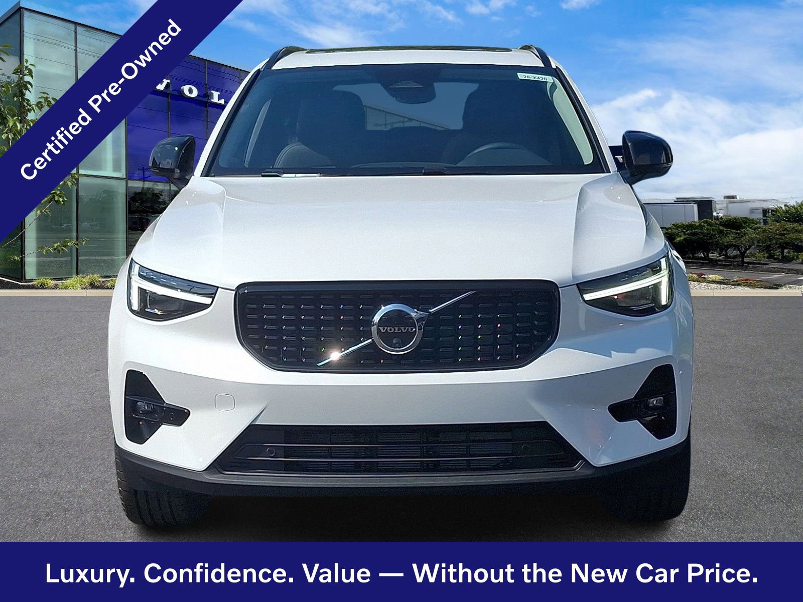 Used 2026 Volvo XC40 B5 Plus w/ Protection Package Premier image 2