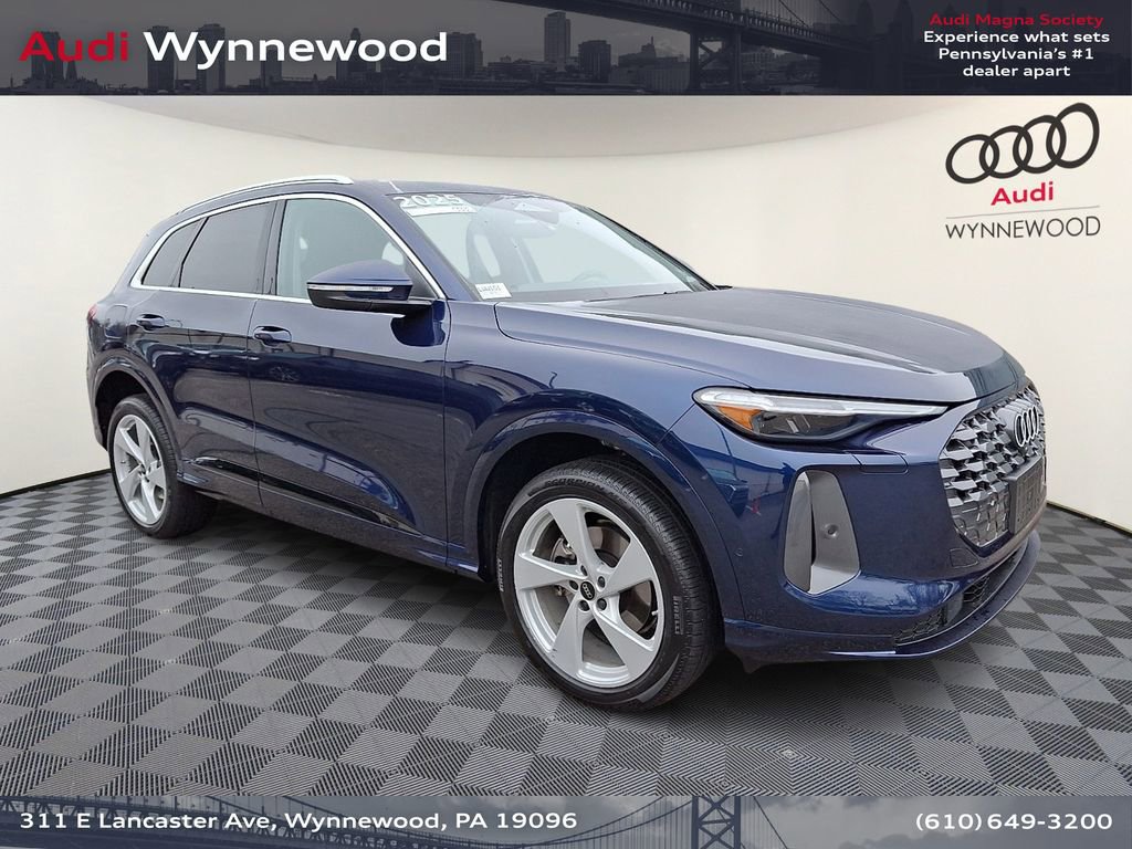 Certified 2025 Audi Q5 Premium Plus w/ Premium Plus