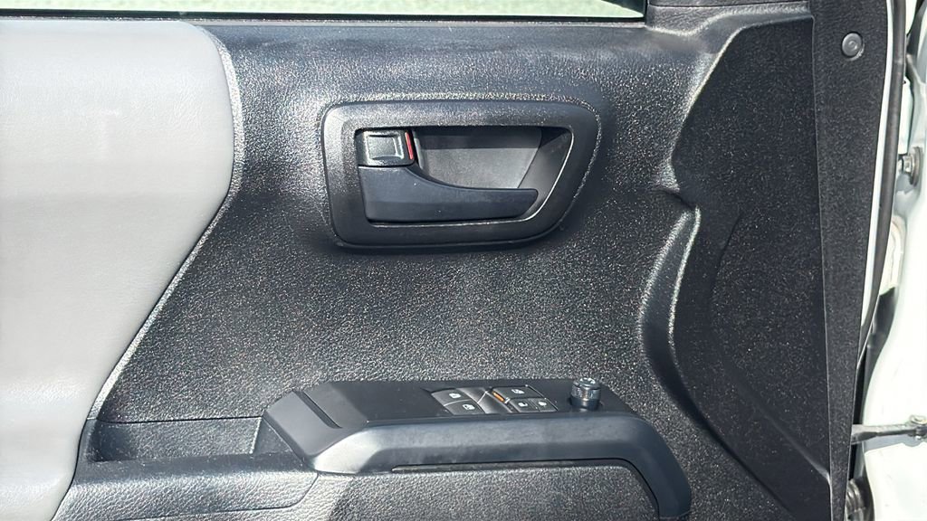 Used 2021 Toyota Tacoma SR image 13