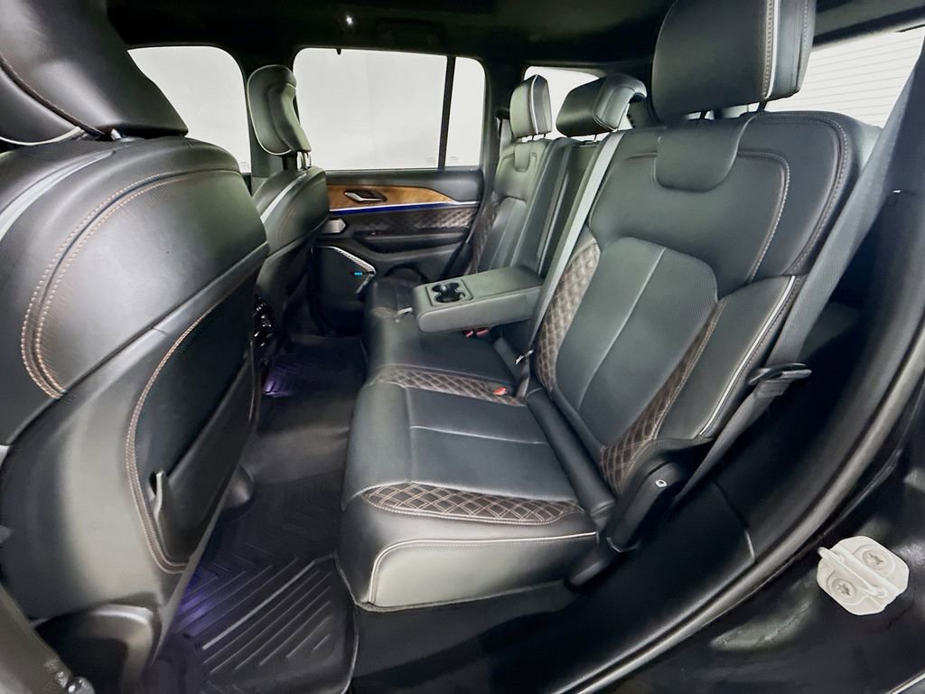 Used 2023 Jeep Grand Cherokee Summit image 28