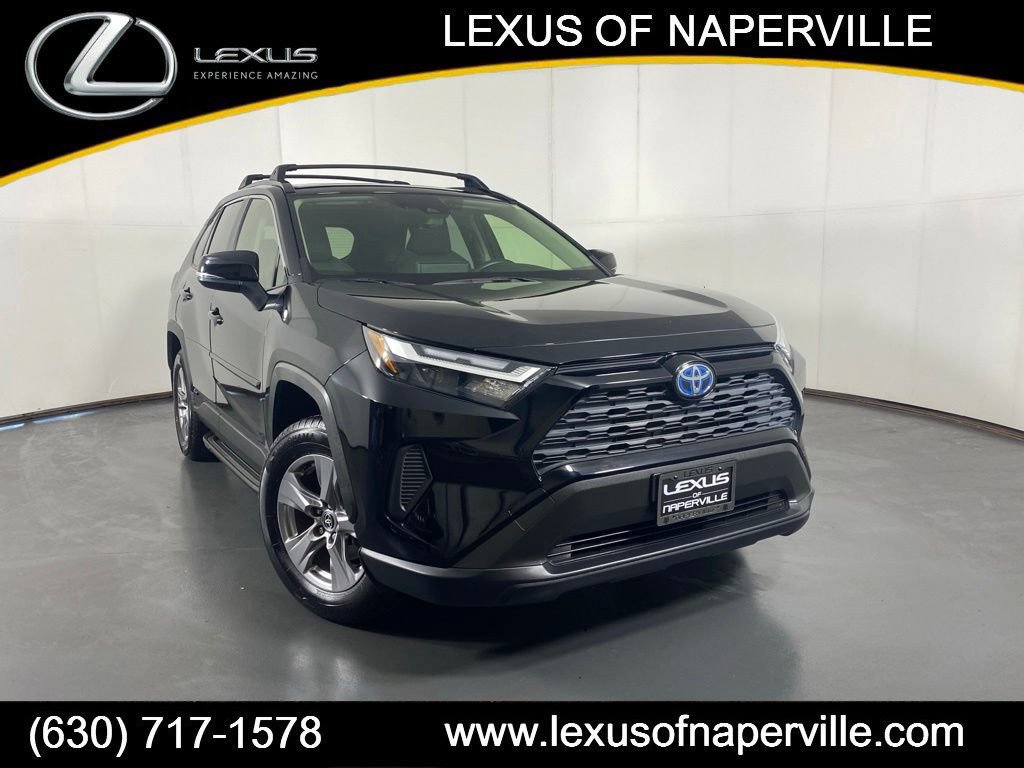 Used 2022 Toyota RAV4 XLE w/ Convenience Package AWD/4WD image 1